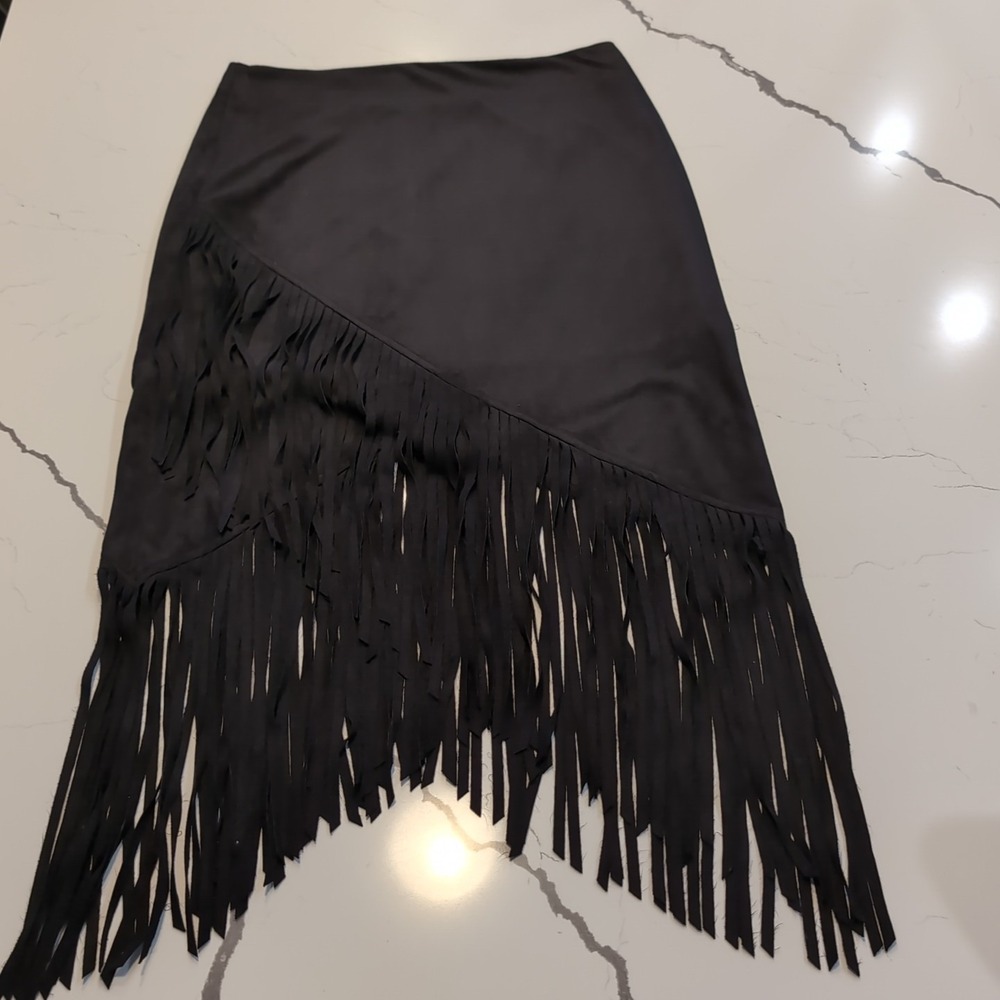 WD·NY Black Faux Suede Asymmetrical Fringe Hem Skirt Western Festival Waist 30